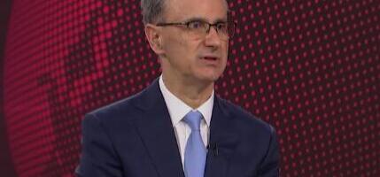 PREMIJER SMATRA DA JE PREDLOG PREDSEDNIKA VUČIĆA O SMANJENJU BROJA MINISTARSTAVA OPRAVDAN: Macut: Vlada bi na taj način bila mnogo operativnija!
