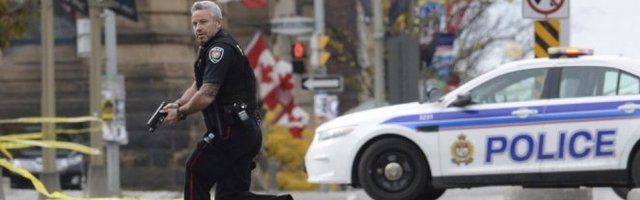 IZ POLCIJSKOG AUTA PUCAO NA GRAĐANE! Užas u Kanadi!