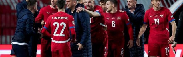 Ludnica u svlačionici "orlova"! Evo kako su slavili posle pobede nad Austrijom! (VIDEO)