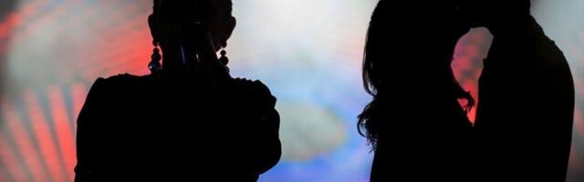 JEZIVO! Stravično iskustvo naše pevačice: Zahtevali su da pevam dok imaju INTIMNE ODNOSE!