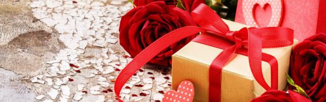 Francuzi masovno rasprodaju božićne poklone: Milion oglasa preplavilo internet, evo šta najčešće prodaju