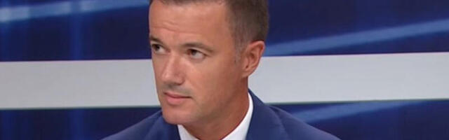 ČUVENI PROVOKATOR NE PRESTAJE DA ŠOKIRA JAVNOST Sramno vređao Srbe, a sada je brutalno opleo po svojima