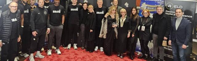 "Brate“ odjekuje Čikagom: Stiv Ker i članovi Golden Stejta na projekciji filma o Dejanu Milojeviću