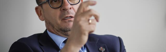 Mijatović se oglasio povodom transfera Kostića: Prodaju decu u bescenje, raspišite vanrednu Skupštinu