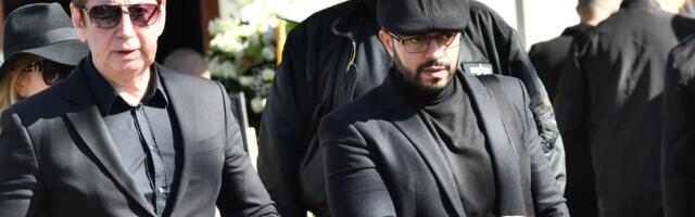 "Pokušavali smo svuda, ali nije išlo": Naš pevač (61) otvorio dušu o borbi za potomstvo: "Velika nam je želja da usvojimo dete"