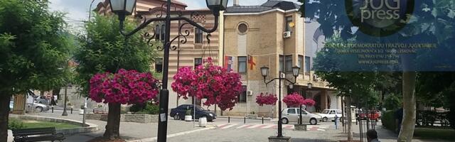 Divlja pekara u Vranju ne prestaje da guši komšije: Grad je ne ruši iako je doneo rešenje