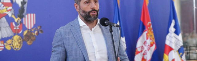 Gradonačelnik Šapić uručio nagrade učenicima generacije: Moja je čast što sam danas pred najboljim mladim ljudima Beograda