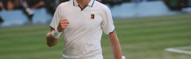 Siner opet pokorio Vimbldon: Italijan slavio protiv Zvereva u velikom finalu