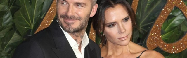 Viktorija objavila fotku Dejvidove gole zadnjice, žene joj se zahvaljuju - a muškarci ćute