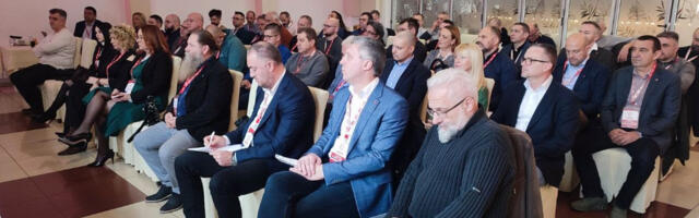 U Čačku održana sednica Glavnog odbora Dveri, na jesen se bira novi predsednik stranke