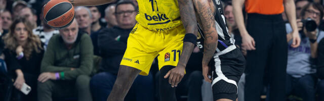 Najdžel Hejs-Dejvis želi veću platu od Vasilija Micića! Fenerbahče priprema novu ponudu, Hapoel je već ima