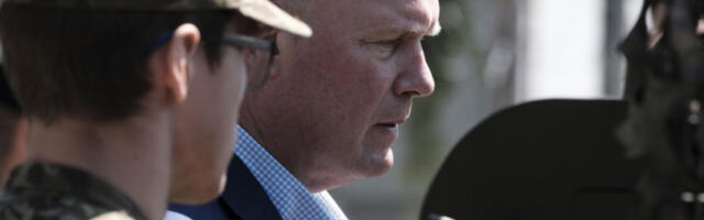 Витакер: САД разматрају излазак из НАТО-а, Трамп доноси одлуку