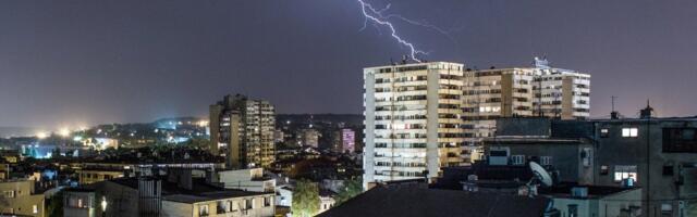 Popaljeni meteo alarmi! Hitno upozorenje RHMZ-a, nevreme tek hvata zalet