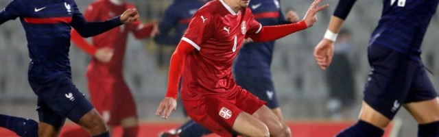 Francuzi su brzi voz za srpski teretnjak