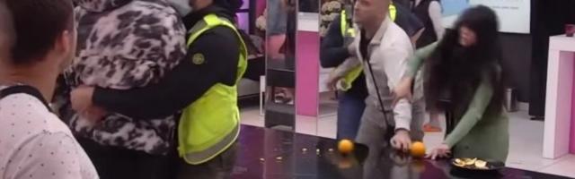 TUČA U ZADRUZI, NE ZNA SE KO KOGA UDARA! Nezapamćeni HAOS u Beloj kući, očekuje se DISKVALIFIKACIJA MENSURA! /VIDEO/