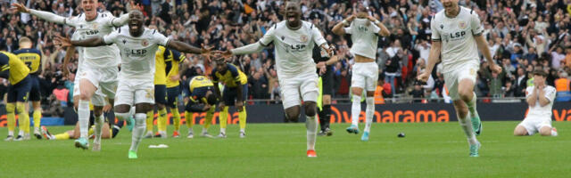 Filmska priča u Engleskoj: Angažovali ga zbog igrice "Football Manager", a sada je Bromli uveo u Ligu 2 posle drame na Vembliju