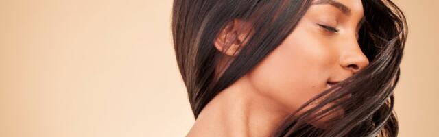 5 najboljih ulja za kosu koja neguju i zaglađuju vrhove