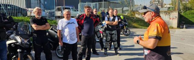 Održan trening bezbedne vožnje za motocikliste i mopediste