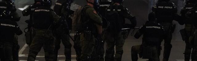 Zborovi NS: Policija kod Banovine pretukla i maloletnike