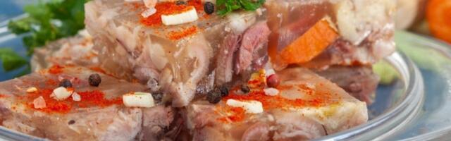 Pihtije po receptu iskusnih domaćica: 4 saveta kako da budu čvrste i bistre