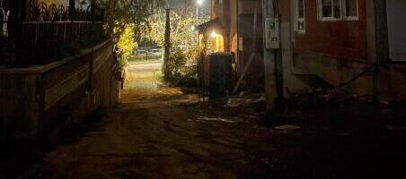 Stanari dela Mokranjčeve u Nišu traže hitnu popravku rasvete jer su nedeljama u mraku