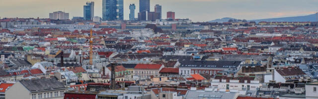 Drakonska kazna zbog bakljade u gradskom derbiju (FOTO)