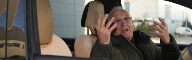 POTPUNI LOM U RESTORANU ERE OJDANIĆA: Zbog OVE PEVAČICE nastao HAOS, prve slike sa lica mesta!