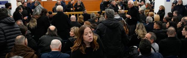 "Rastrgnuću te golim rukama": Haos na suđenju zbog smrti 57 ljudi, rođaci žrtava napali optužene čim su ušli