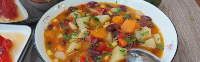 (VIDEO) UKUSNO JELO SA POVRĆEM! Zdrav ručak za celu porodicu