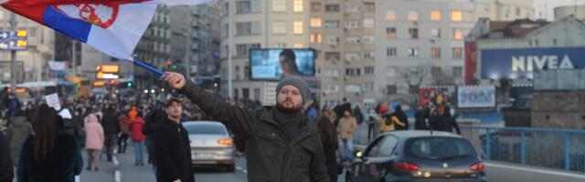 Protesti podrške u Njujorku, Berlinu, Parizu: „Ne“ Rio Tintu, SNS marš sa vlasti