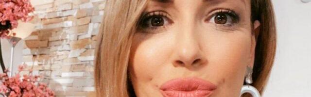 GODINO STARA, MENI SI BILA NAJBOLJA! Marijana Mićić RAZNEŽILA fanove objavom sa ćerkicom! (FOTO)