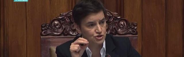 Nazivate ministre izdajnicima, karikaturama, robovima! Brnabić jasna: Je l' to  pristojna Srbija? Protiv nasilja?