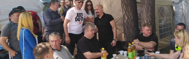 Petrašinović i ekipa u Ćacilendu