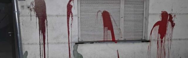 Kuća poljoprivrednika gađana crvenom farbom – poruka režima ili upozorenje?