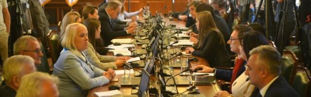 Potpredsednica skupštine tvrdi: Ako članovi REM-a podnesu ostavke neće se ponavljati proces