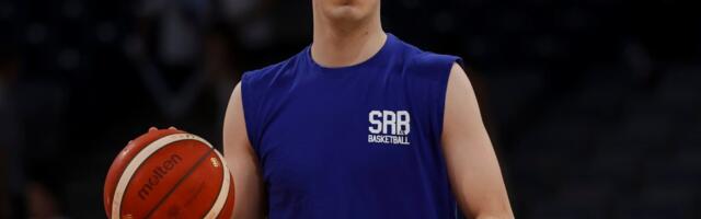 TOPIĆ ODUŠEVIO SVE: Javio se prvi put nakon vesti da ima rak i poslao moćnu poruku! (FOTO)