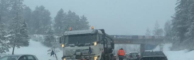 SPREMITE SE ZA HAOS! Snežna mećava stiže u Srbiju