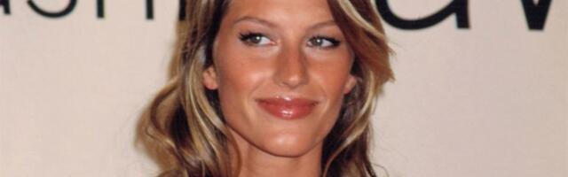 UDALA SE Žizel Bundšen: 3 godine nakon razvoda od Toma Brejdija u tajnosti stala na ludi kamen