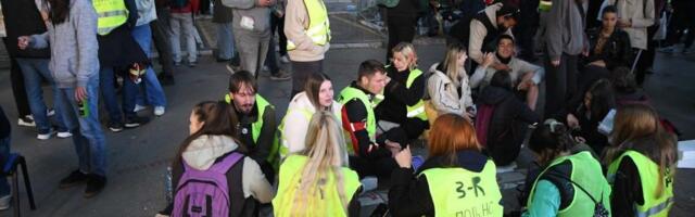 Studenti Vučiću: „Hvala predsedniče!“