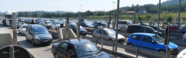 Putevi Srbije: Zbog predstojećih praznika očekuje se povećan intenzitet saobraćaja