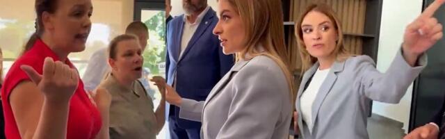 Blokaderi prevršili svaku meru: Pogledajte šta su uradili u memorijalnom kompleksu u Kruševcu (VIDEO)