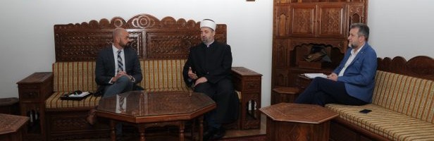 وفد السفارة الأمريكية في زيارة المشيخة الإسلامية