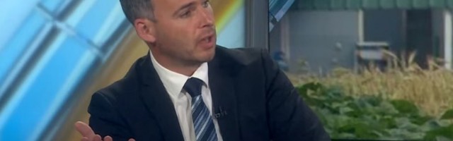 "Narod će pobediti Vučićev kriminalni klan"