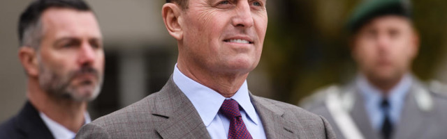 GRENEL: Na Kosovu dobrodošli Jevreji, muslimani i hrišćani