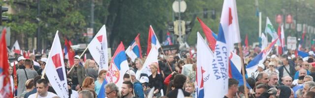 Ko neće na skup SNS u Jagodini - trpi posledice?!
