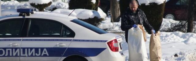 U OVOJ KUĆI SE DOGODILO UBISTVO! Desetine policajaca na mestu gde je pronađeno UNAKAŽENO telo muškarca! SURČIN POD OPSADOM (VIDEO)