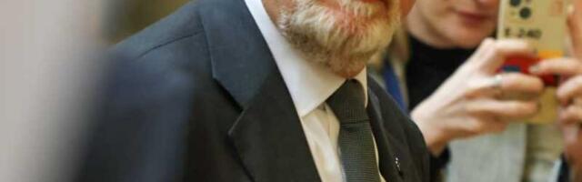 PICULA I BLOKADERSKA OPOZICIJA SINHRONIZOVANI U PRITISKU NA VLAST I FINANSIJSKU BLOKADU SRBIJE Žele da ukinu EU fondove i sruše Vučića