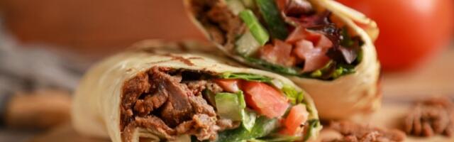 Neke stvari ne treba znati: Ovako se pravi kebab (VIDEO)