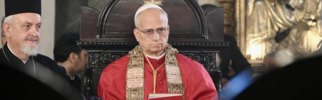 Папа Лав служио мису у Јерменској катедрали, потом литургију са патријархом Вартоломејем