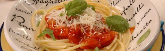 Da li treba dodavati ulje u vodu za testeninu? Italijanski kuvari otkrivaju šta je istina, a šta mit